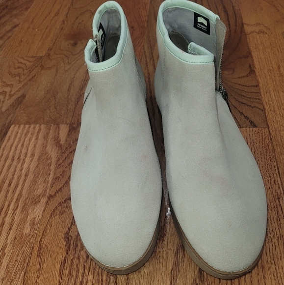 Womens Timberland Boot - Picture 3 of 6